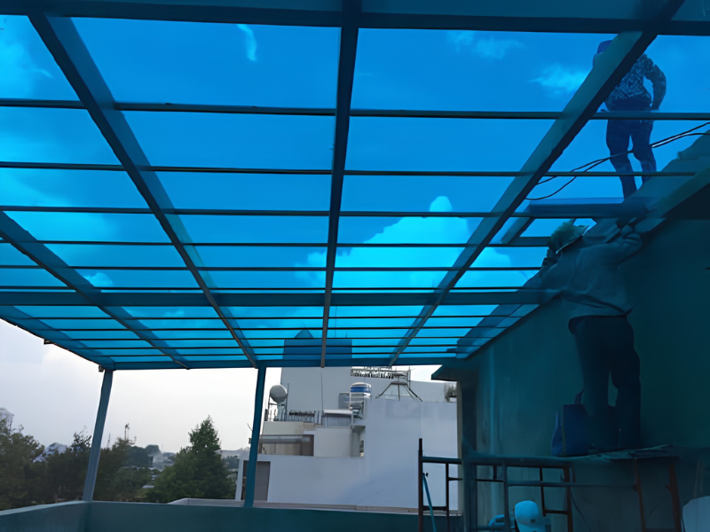 Những yếu tố ảnh hưởng đến khả năng giảm nhiệt của tấm lợp poly